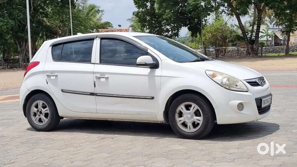 Hyundai I20 Asta 2010 Lpg Automatic