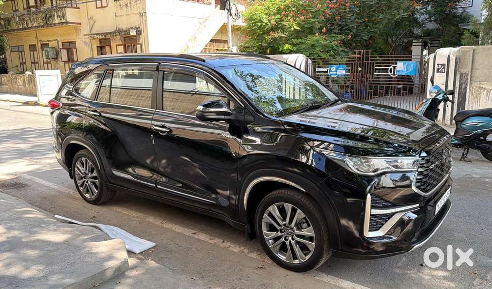 Toyota Innova Hycross Zx(o), 2023, Diesel