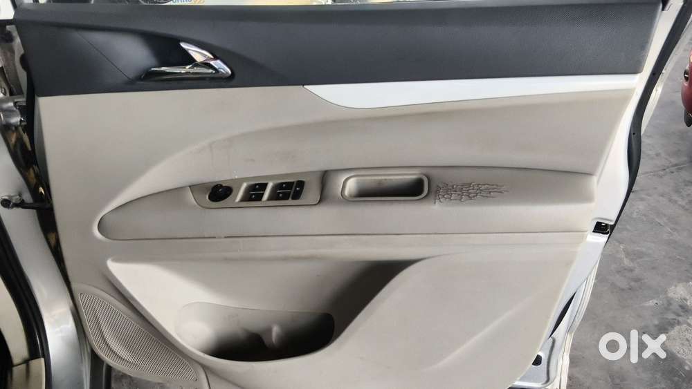 Mahindra Marazzo M8, 2019, Diesel