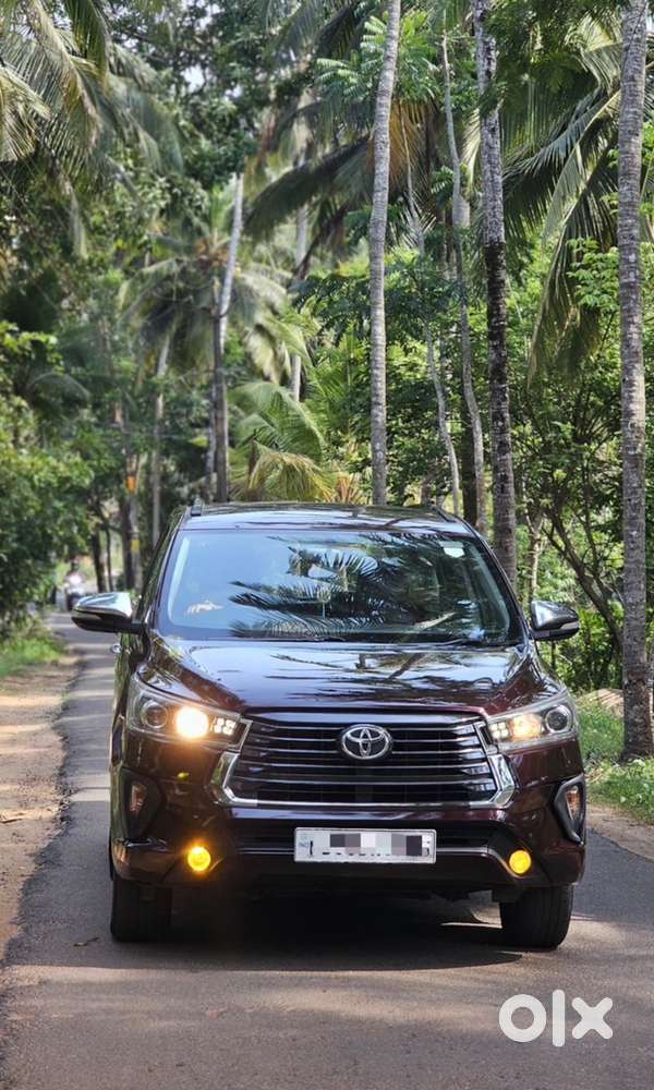 Toyota Innova Crysta 2016 2.8z Automatic