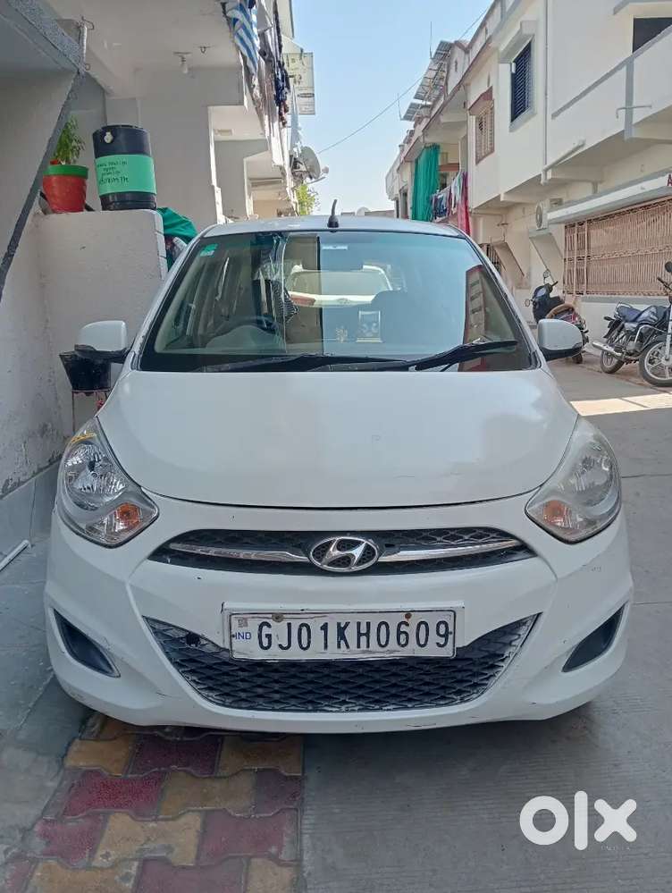 Hyundai I10 2011 Cng  Well Maintained