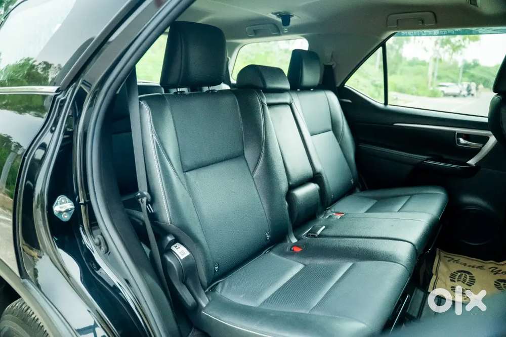 Toyota Fortuner  2025 December 4/2 At