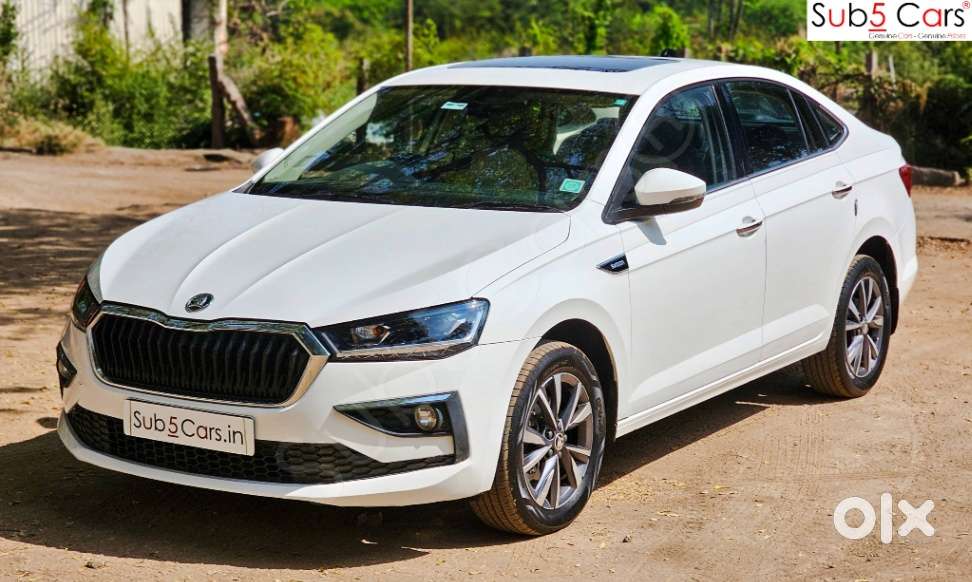 Skoda Slavia 1.0 Tsi Style At, 2023, Petrol