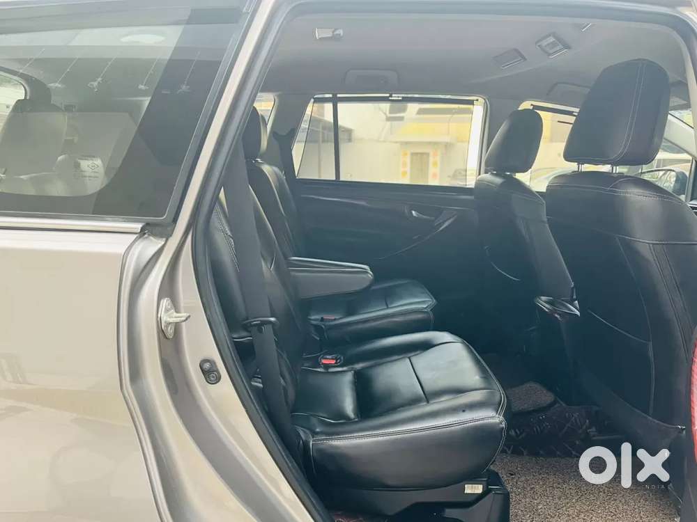 Toyota Innova Crysta [2020-ongoing] 2.7 Gx At 7 Str, 2019, Petrol