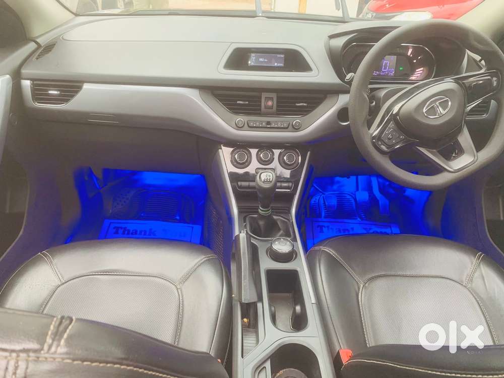 Tata Nexon, 2022, Petrol