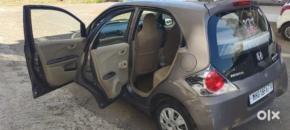 Honda Brio 2012 Petrol Well Maintained