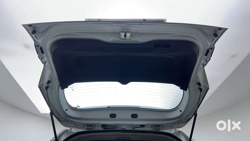 Maruti Suzuki Vitara Brezza 1.5 Zxi, 2023, Petrol