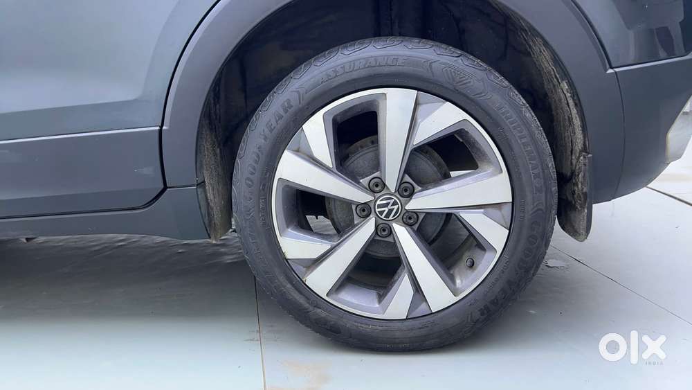 Volkswagen Taigun Topline 1.0 Tsi At (electric Seats), 2022, Petrol