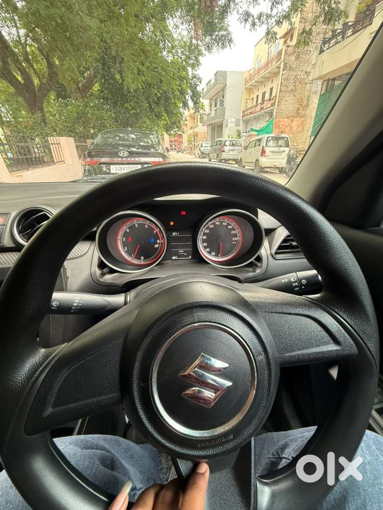 I Want To Sell Ky Maruti Swift Only 18000 Km Driven Company Record .