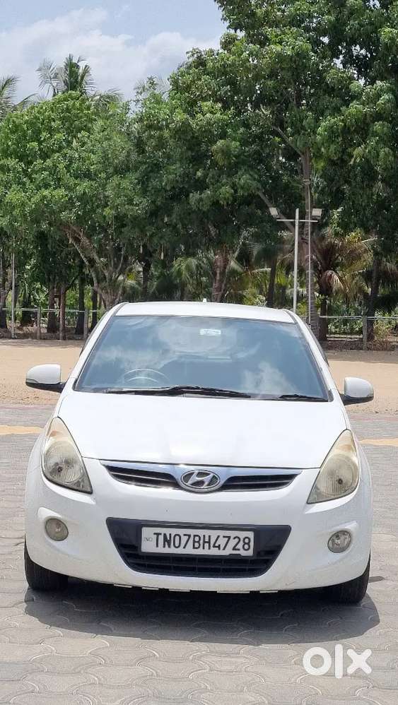 Hyundai I20 Asta 2010 Lpg Automatic