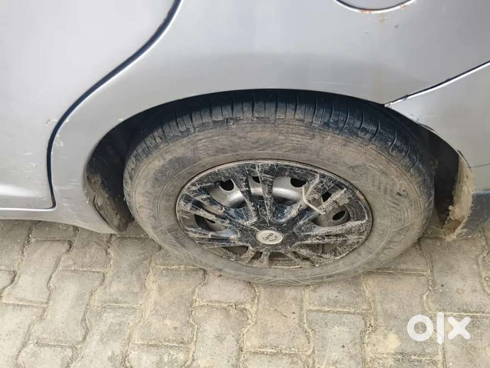 Maruti Suzuki Dzire 2011 Petrol