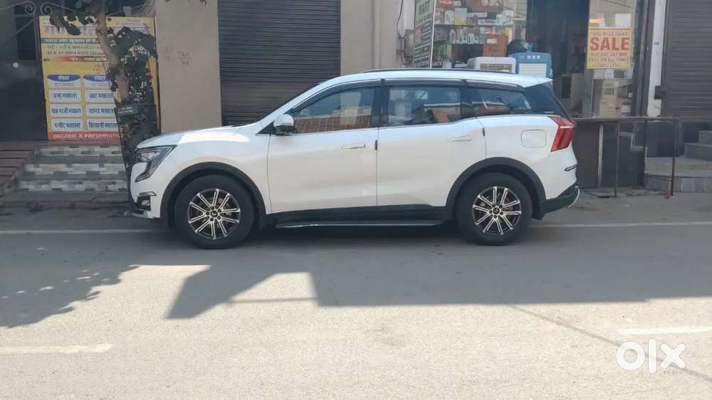 Mahindra Xuv700l 2024 Diesel 30000 Km Driven