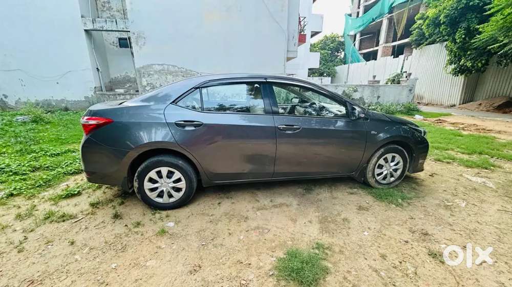 Toyota Corolla Altis 2017 1.8 J Petrol 44000 Kms