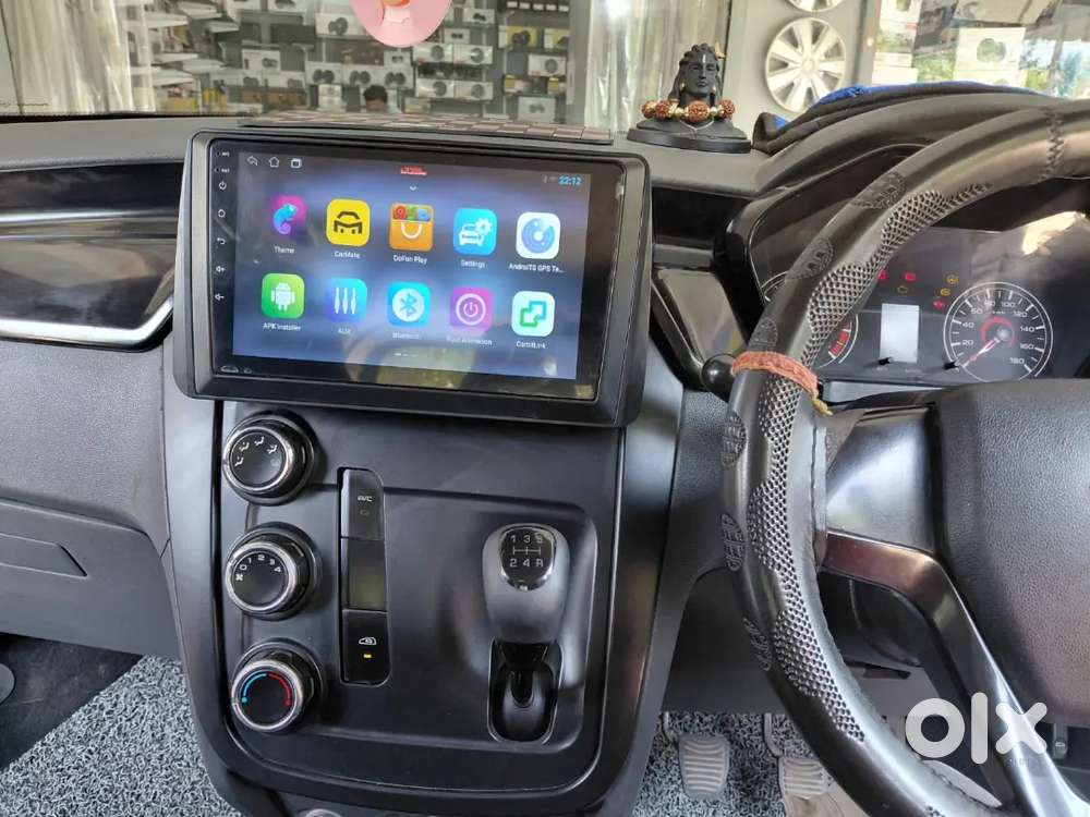 Mahindra Kuv 100 2018