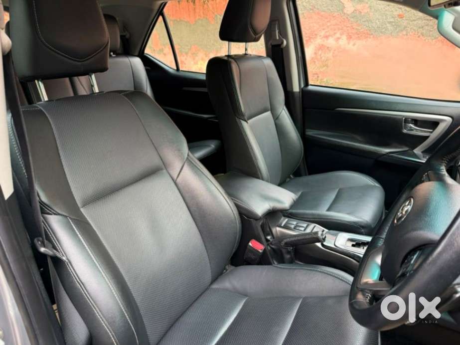 Toyota Fortuner 4x2 At 2.7 Petrol, 2025, Petrol