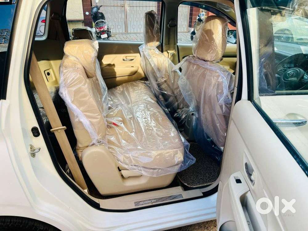 Toyota Rumion S Cng, 2024, Petrol