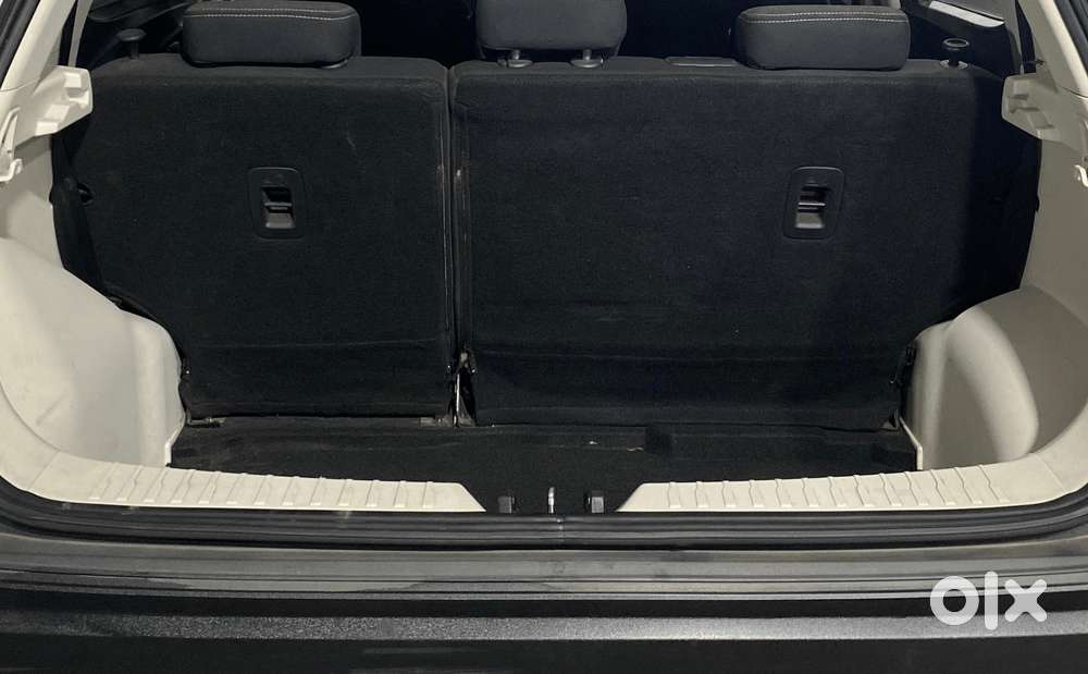 Mahindra Xuv 3xo Ax5l 1.2 Petrol At, 2024, Petrol