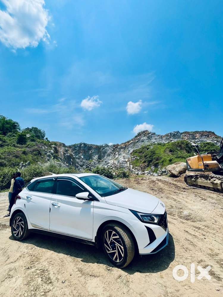 Hyundai New I20 2024 Petrol 10700 Km Driven. Top Notch Quality.