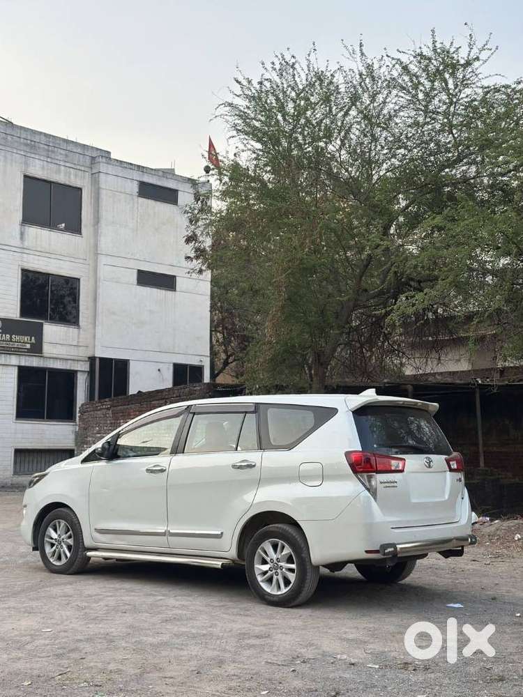 Toyota Innova Crysta 2.4 V, 2018, Diesel