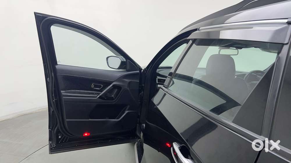 Tata Safari 2.0 Xza Plus 6 S Dark Edition, 2022, Diesel