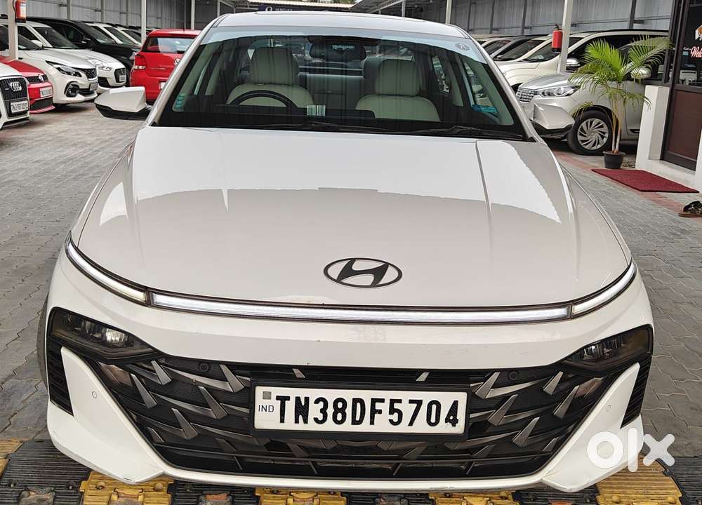 Hyundai Verna 1.5 Sx (o) Petrol Mt, 2023, Petrol