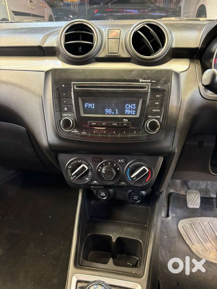 Maruti Suzuki Swift Vxi + Manual, 2021, Petrol