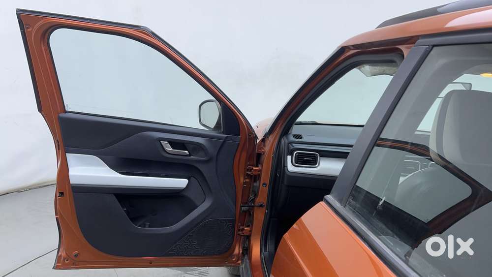 Tata Punch Creative Amt, 2022, Petrol