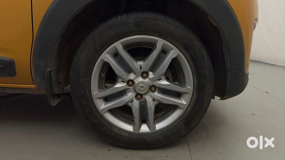 Renault Triber Rxz Easy-r Amt, 2020, Petrol