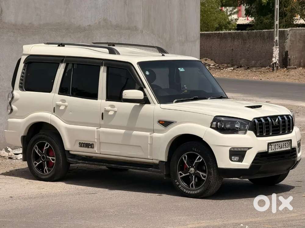 Mahindra Scorpio Classic 2015