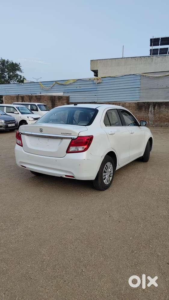 Maruti Suzuki Dzire 1.2 Vxi Cng, 2022, Cng & Hybrids