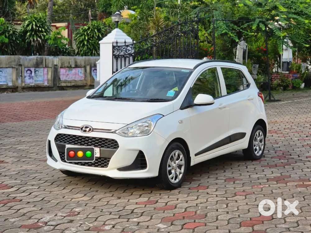 Grand I10 Magna Mt Petrol