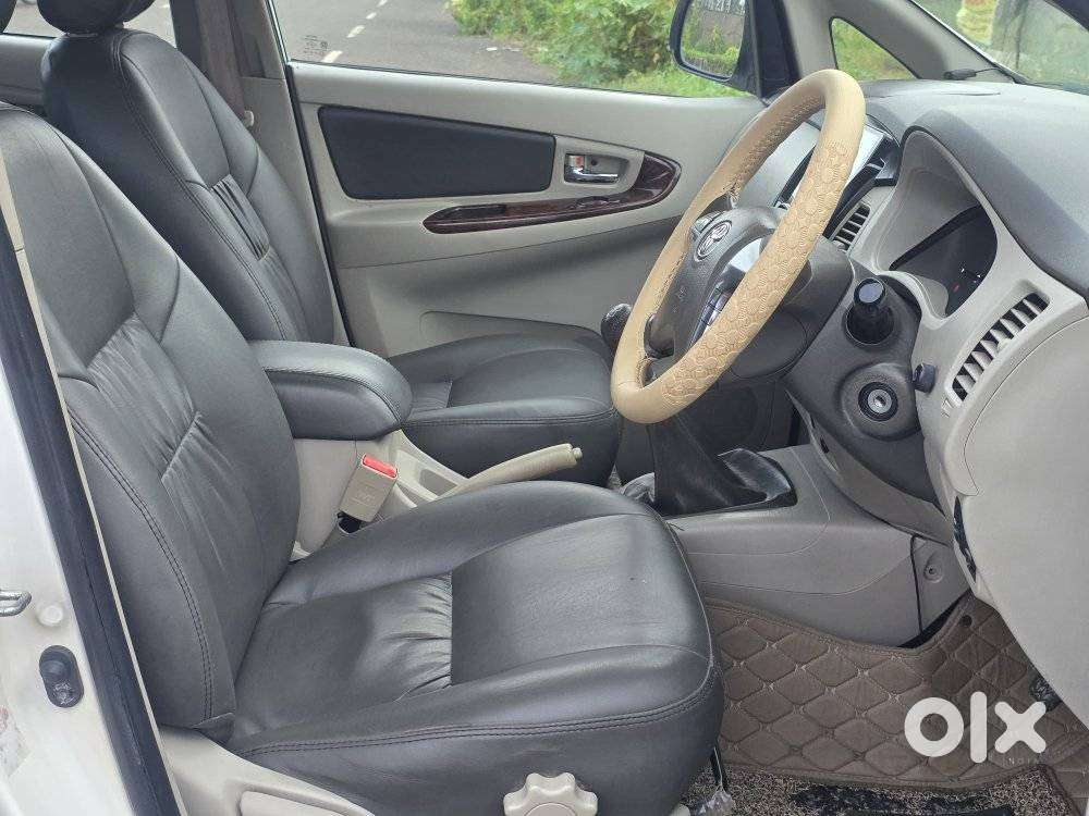 Toyota Innova 2.5 V 7 Str, 2014, Diesel