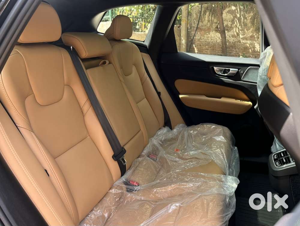 Volvo Xc60 2.0 B5 Ultimate, 2025, Petrol