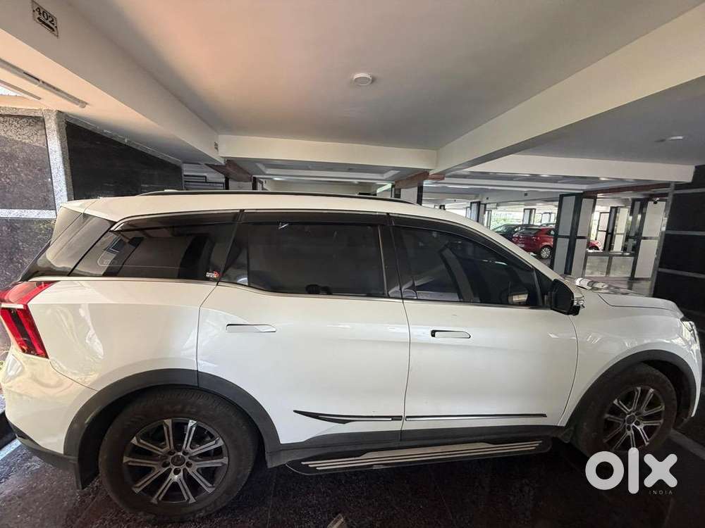 Mahindra Xuv700 2022 Diesel Well Maintained