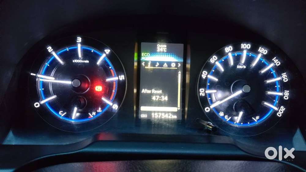 Toyota Innova Crysta 2.4 V 7 Str, 2016, Diesel