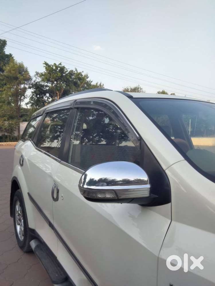 Mahindra Xuv500 W8, 2013