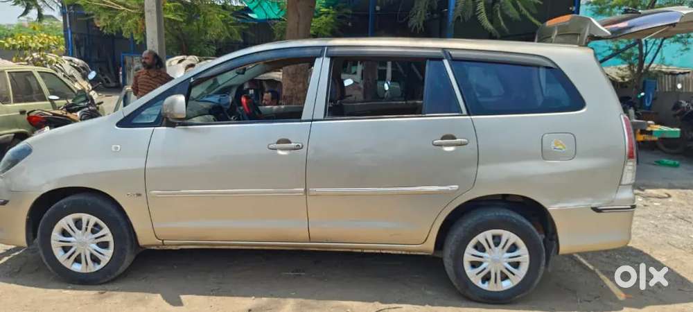 Toyota Innova 2.5 G (m) Diesel 2009 Model, 8-seater, Single Owner