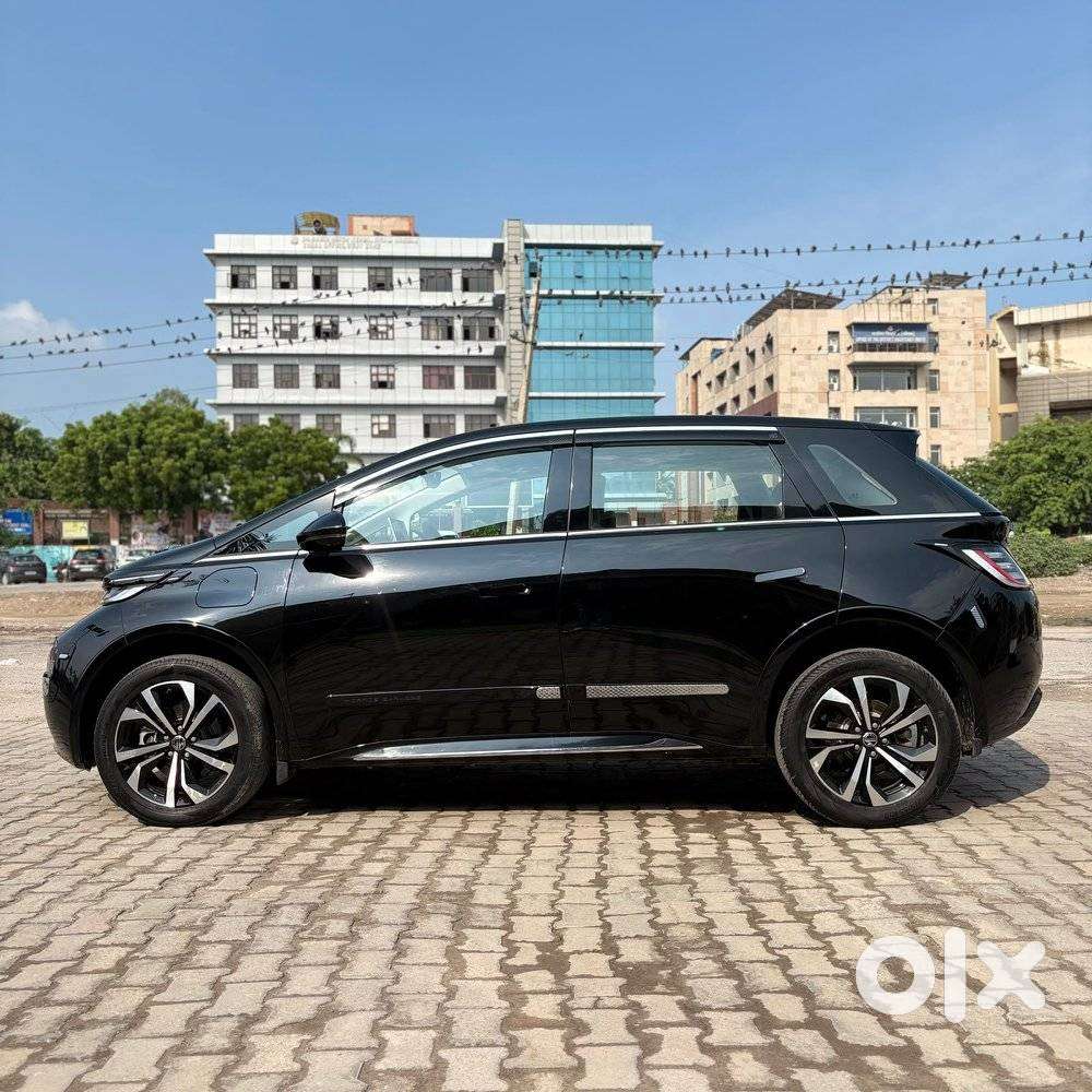 Mg Windsor Ev Essence, 2025, Electric