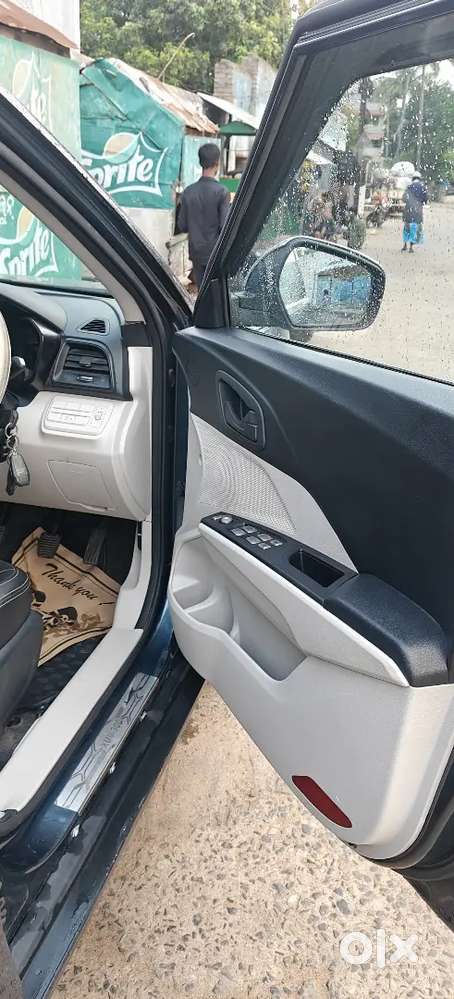 Mahindra Xuv300 2022 Diesel 28000 Km Driven