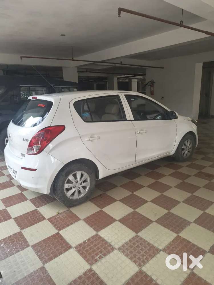 Hyundai I20 2013 Petrol 77300 Km Driven