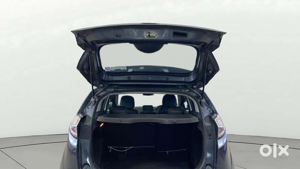 Tata Nexon 1.2 Revotron Xza Plus, 2019, Petrol