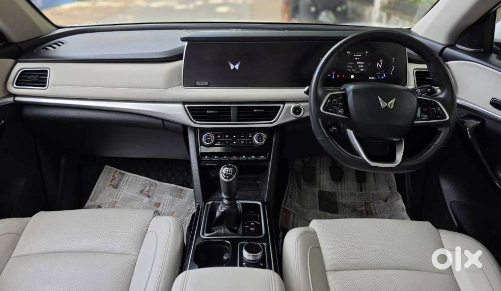 Mahindra Xuv700 Ax7 Luxury Pack Awd, 2023, Diesel