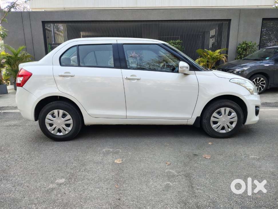 Maruti Suzuki Swift Dzire 1.2 Vxi Bsiv, 2015, Petrol