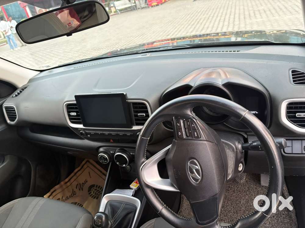 Hyundai Venue 2020 Petrol 53000 Km Driven