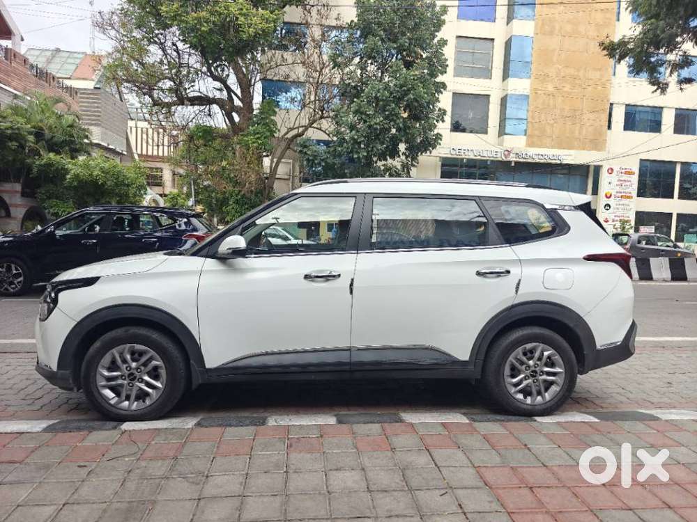 Kia Carens 1.4 Prestige Plus Turbo 7 Str, 2022, Petrol