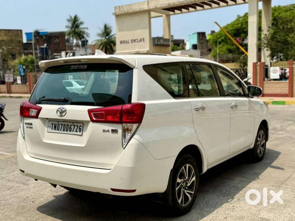 Toyota Innova Crysta 2.4 V 7 Str, 2023, Diesel