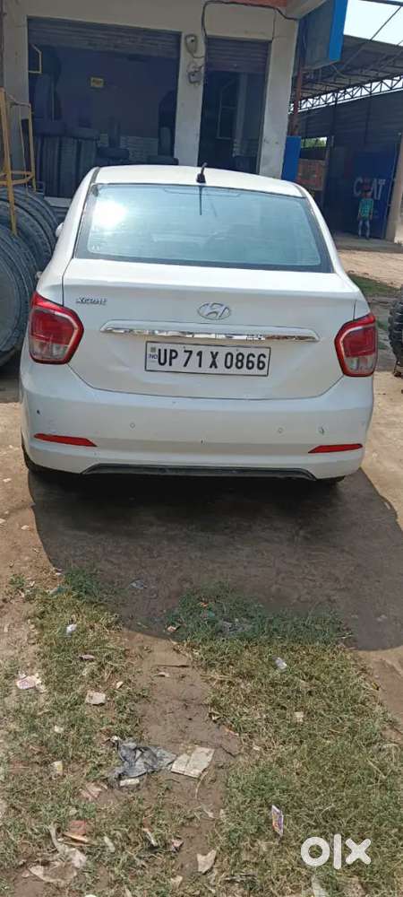 Hyundai Xcent 2015
