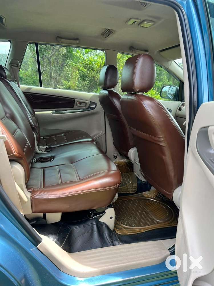 Toyota Innova Diesel 2012