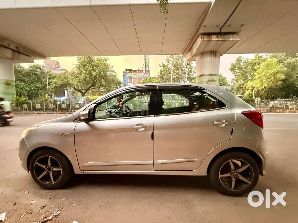 Ford Figo 1.2 Titanium 2016