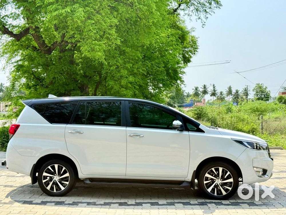 Toyota Innova Crysta Zx 2.4 Diesel 7 Seater, 2025, Diesel
